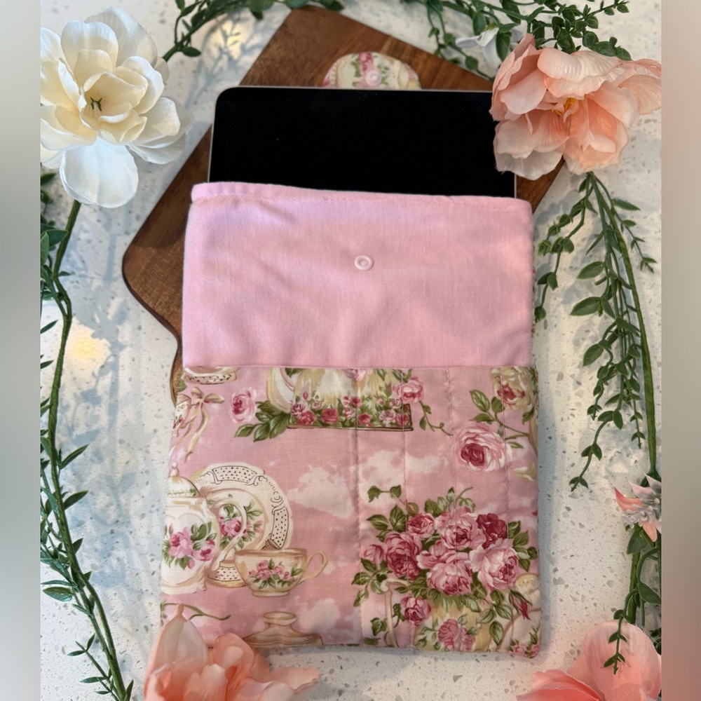 Book Kindle Sleeve Bag Cover 8X9.5in English Tea Fabric Padded Shabby Chic Roma